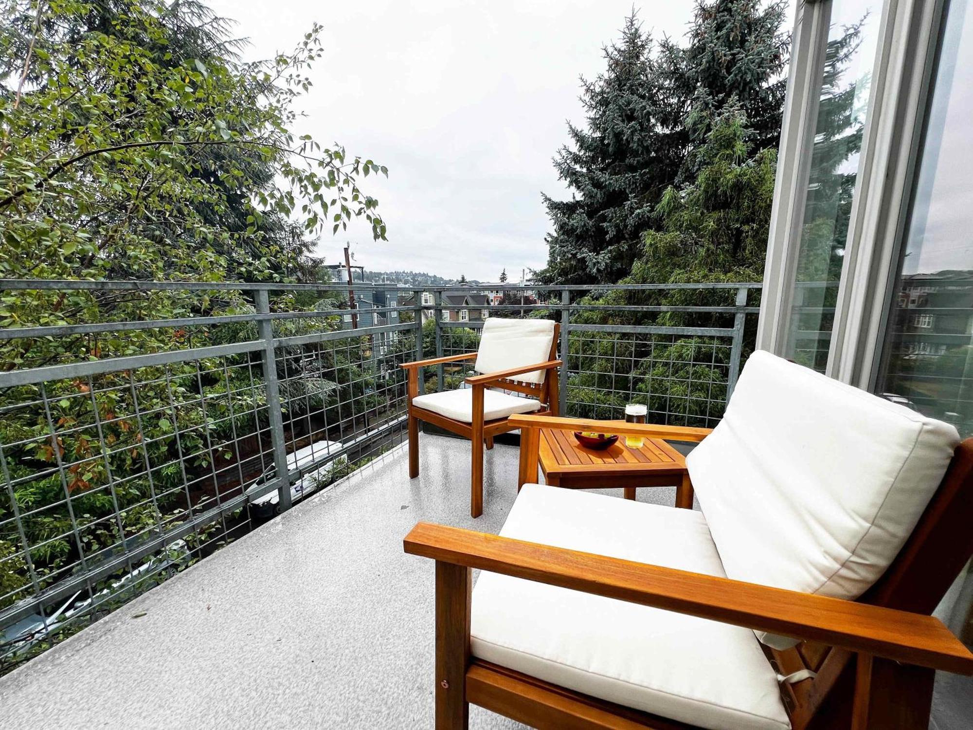 Holiday home 3-story With Private Balcony